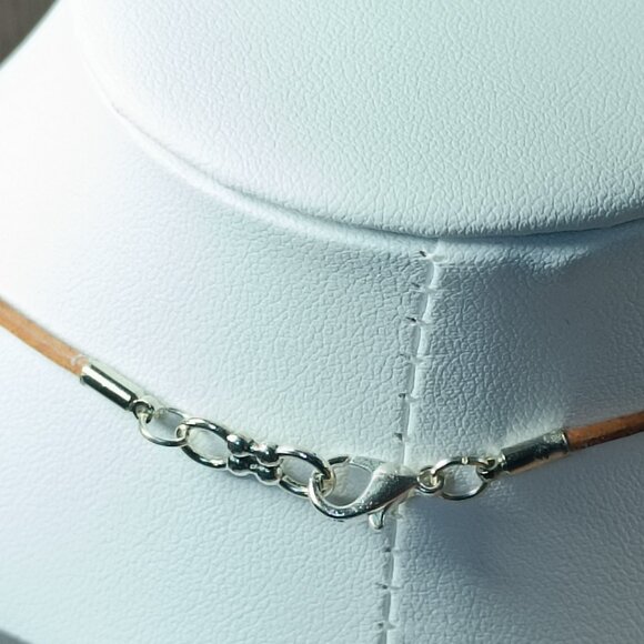 "Hviezda" UNESCO Heritage "Modrotlač" Blueprint Wood Necklace - Artisan Crafted - Picture 5 of 6